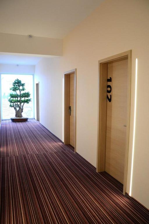 Zenti Plaza Hotel Drobeta Turnu Severin Bagian luar foto