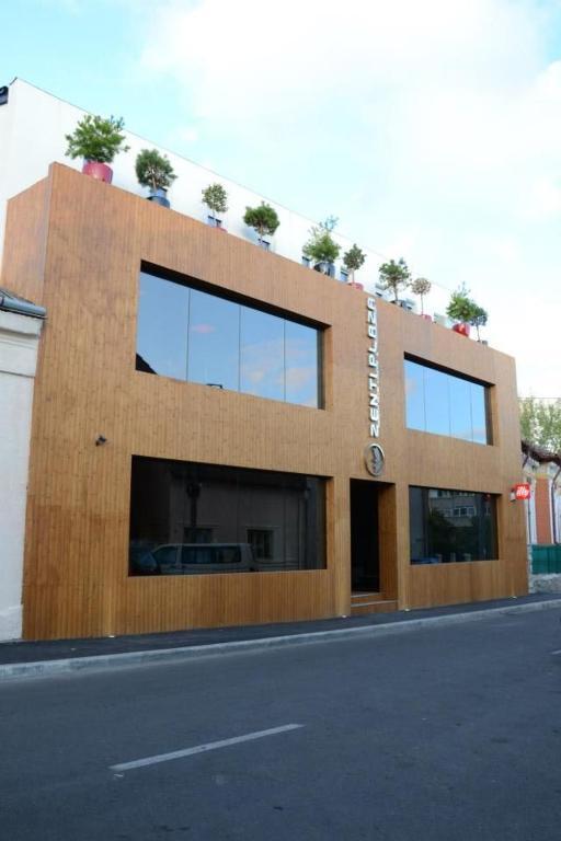 Zenti Plaza Hotel Drobeta Turnu Severin Bagian luar foto